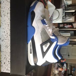 Jordan 4 Retro